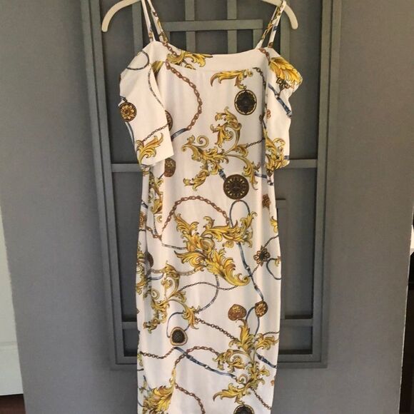 haute Monde Canada Versace style body con off the shoulder with straps dress. L - Picture 1 of 6